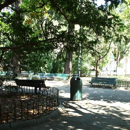 Alojamento de Acomodação e Pequeno-almoço A Due Passi Dal Centro Génova