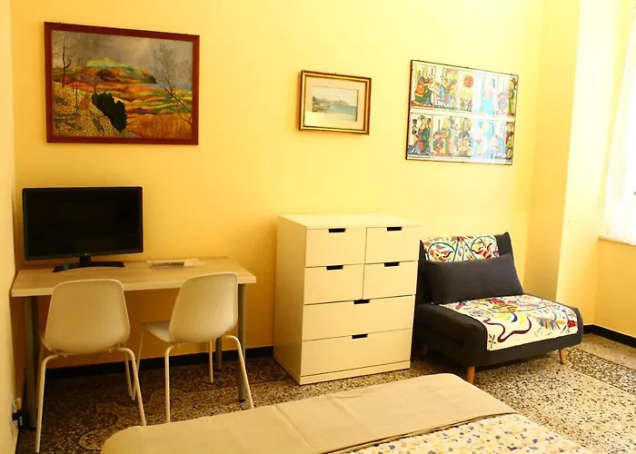 A Due Passi Dal Centro 4* Genua