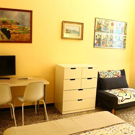 A Due Passi Dal Centro 4* Gênes